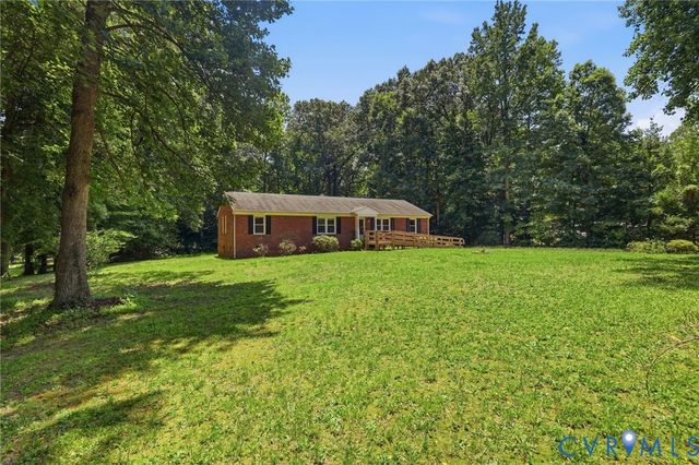 10111 Tunstall Rd, New Kent, VA 23124