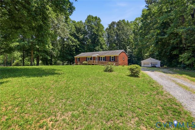10111 Tunstall Rd, New Kent, VA 23124