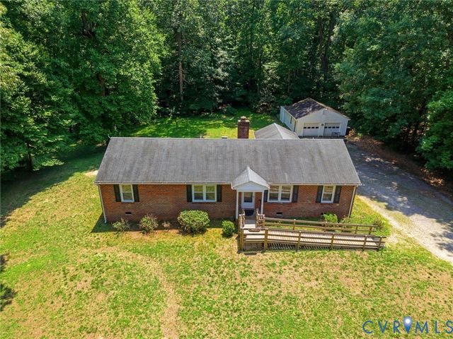 10111 Tunstall Rd, New Kent, VA 23124