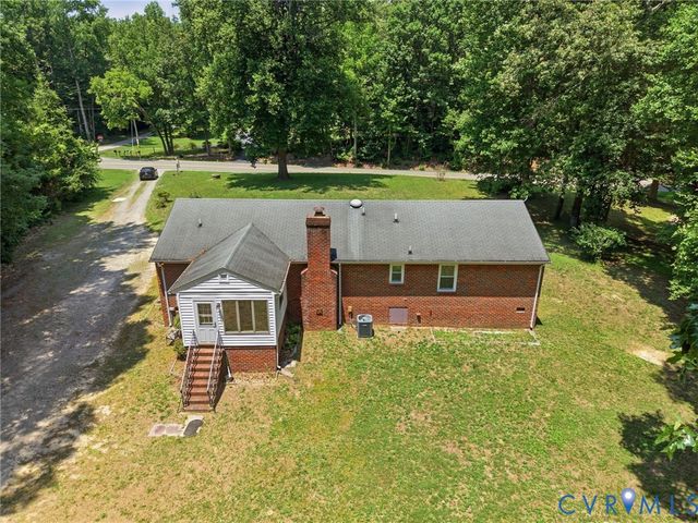10111 Tunstall Rd, New Kent, VA 23124