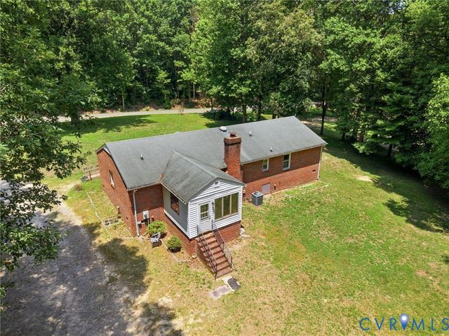 10111 Tunstall Rd, New Kent, VA 23124