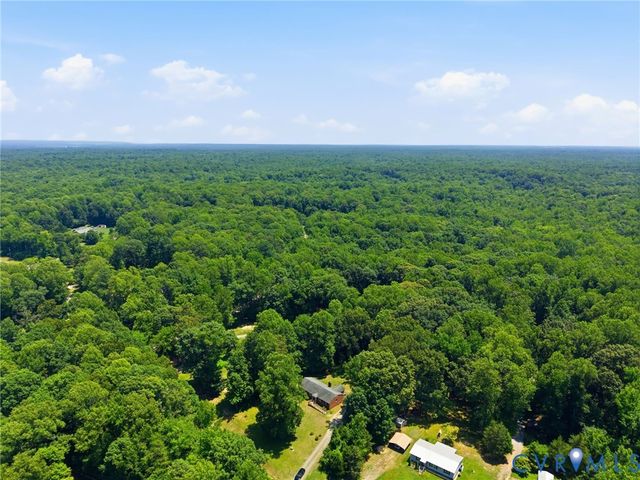 10111 Tunstall Rd, New Kent, VA 23124
