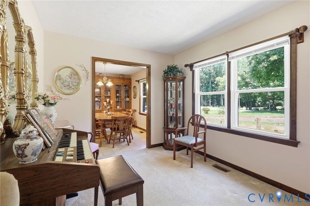 10111 Tunstall Rd, New Kent, VA 23124