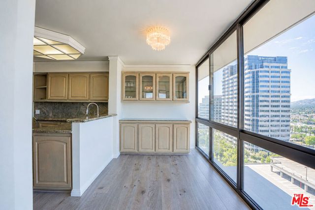 222 Monterey Road 1306, Glendale, CA 91206