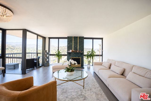 222 Monterey Road 1306, Glendale, CA 91206