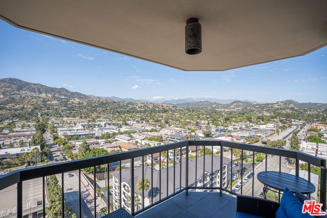 222 Monterey Road 1306, Glendale, CA 91206