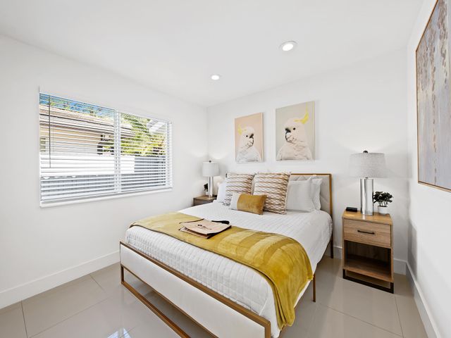 1913 N VICTORIA PARK Road, Fort Lauderdale, FL 33305