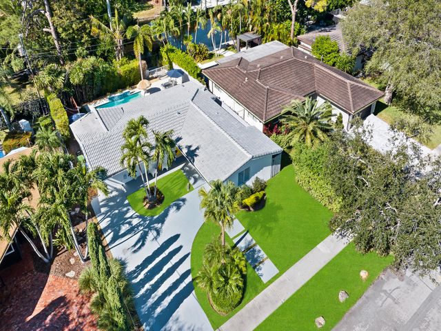 1913 N VICTORIA PARK Road, Fort Lauderdale, FL 33305