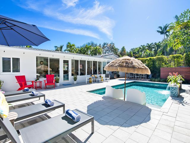 1913 N VICTORIA PARK Road, Fort Lauderdale, FL 33305