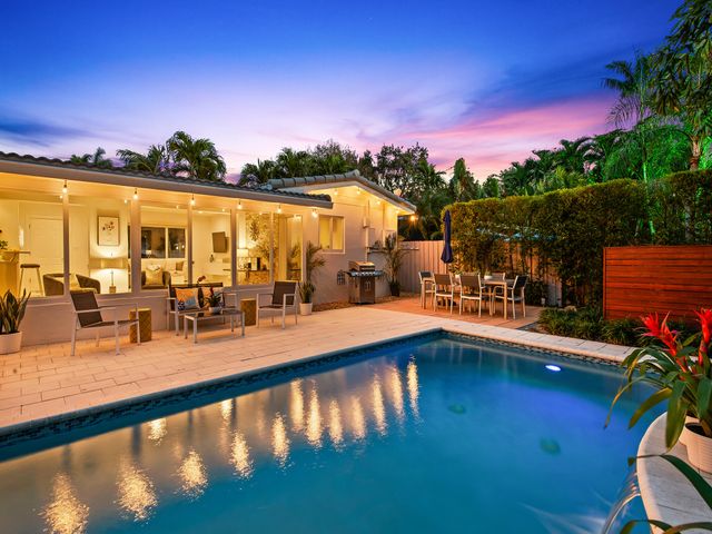 1913 N VICTORIA PARK Road, Fort Lauderdale, FL 33305