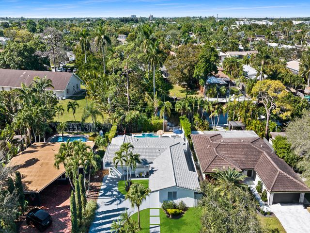 1913 N VICTORIA PARK Road, Fort Lauderdale, FL 33305