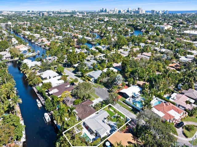 1913 N VICTORIA PARK Road, Fort Lauderdale, FL 33305
