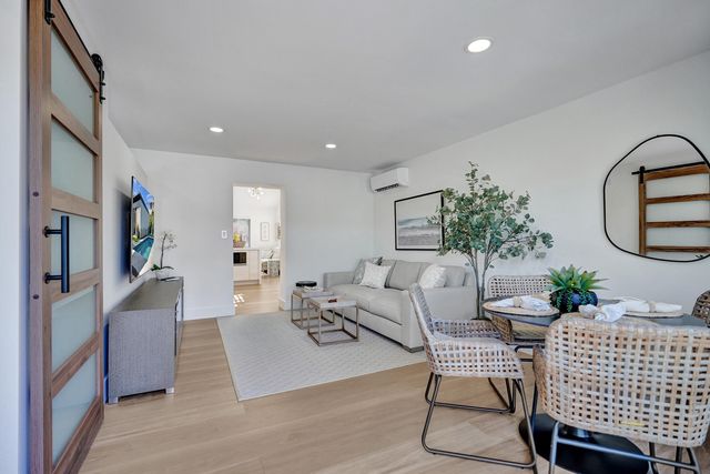 225 NE 10th Street, Delray Beach, FL 33444