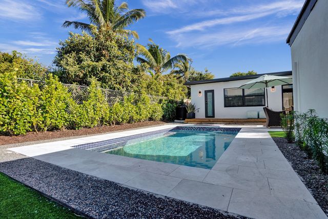 225 NE 10th Street, Delray Beach, FL 33444