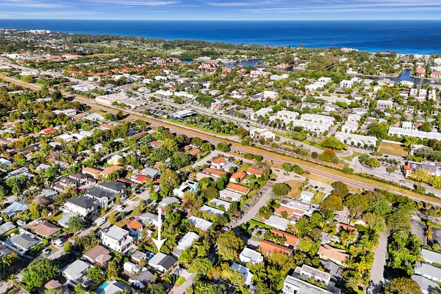 225 NE 10th Street, Delray Beach, FL 33444