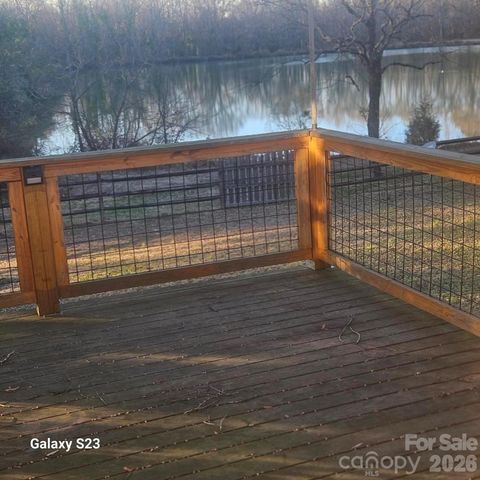 2119 Lakeview Lane, Charlotte, NC 28214