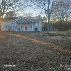 2119 Lakeview Lane, Charlotte, NC 28214