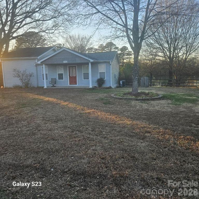 2119 Lakeview Lane, Charlotte, NC 28214