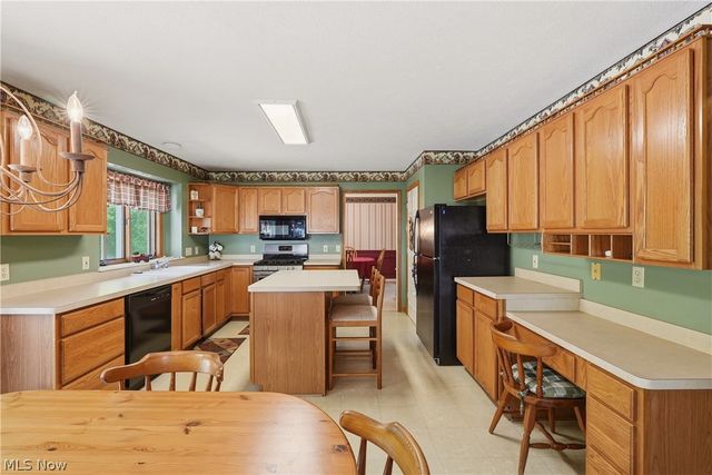 1295 Shady Lakes Drive, Kent, OH 44240
