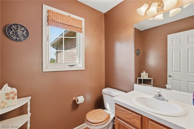 1295 Shady Lakes Drive, Kent, OH 44240
