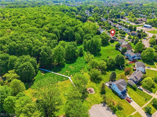1295 Shady Lakes Drive, Kent, OH 44240