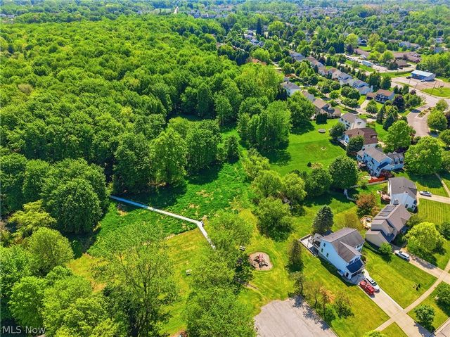 1295 Shady Lakes Drive, Kent, OH 44240