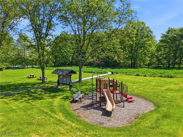 1295 Shady Lakes Drive, Kent, OH 44240