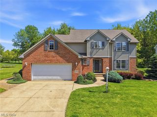 1295 Shady Lakes Drive, Kent, OH 44240