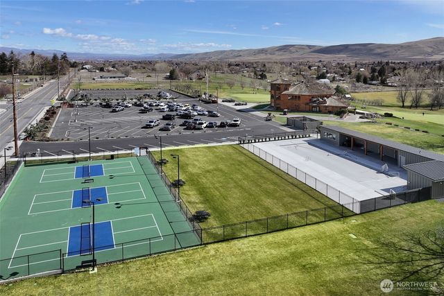 9503 Occidental Road, Yakima, WA 98903