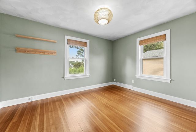 61 Edgemont Rd, Braintree, MA 02184