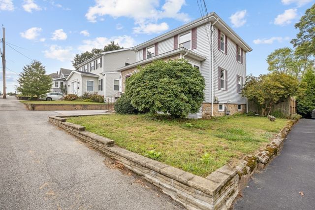 61 Edgemont Rd, Braintree, MA 02184