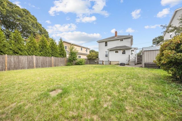 61 Edgemont Rd, Braintree, MA 02184