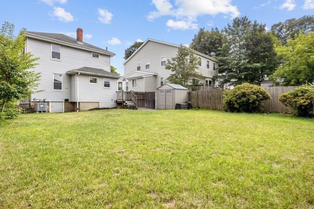 61 Edgemont Rd, Braintree, MA 02184