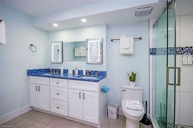 2445 W Gulf DR 5D, Sanibel, FL 33957