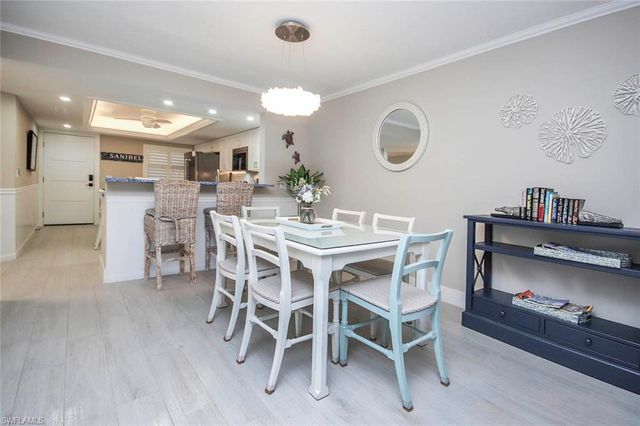 2445 W Gulf DR 5D, Sanibel, FL 33957