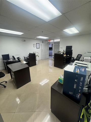 6020 NW 99th Ave 212, Doral, FL 33178