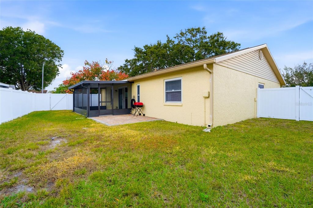 Image 21 of property listing at 5425 PENTAIL CIRCLE, Tampa, FL 33625