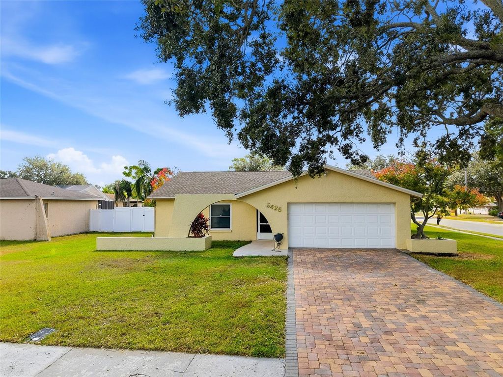 Image 27 of property listing at 5425 PENTAIL CIRCLE, Tampa, FL 33625