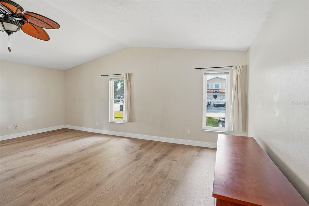 Image 10 of property listing at 5425 PENTAIL CIRCLE, Tampa, FL 33625