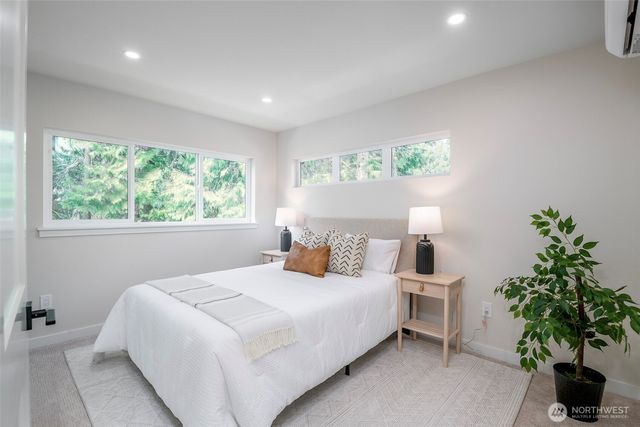 12646 NE 80th Street, Kirkland, WA 98033