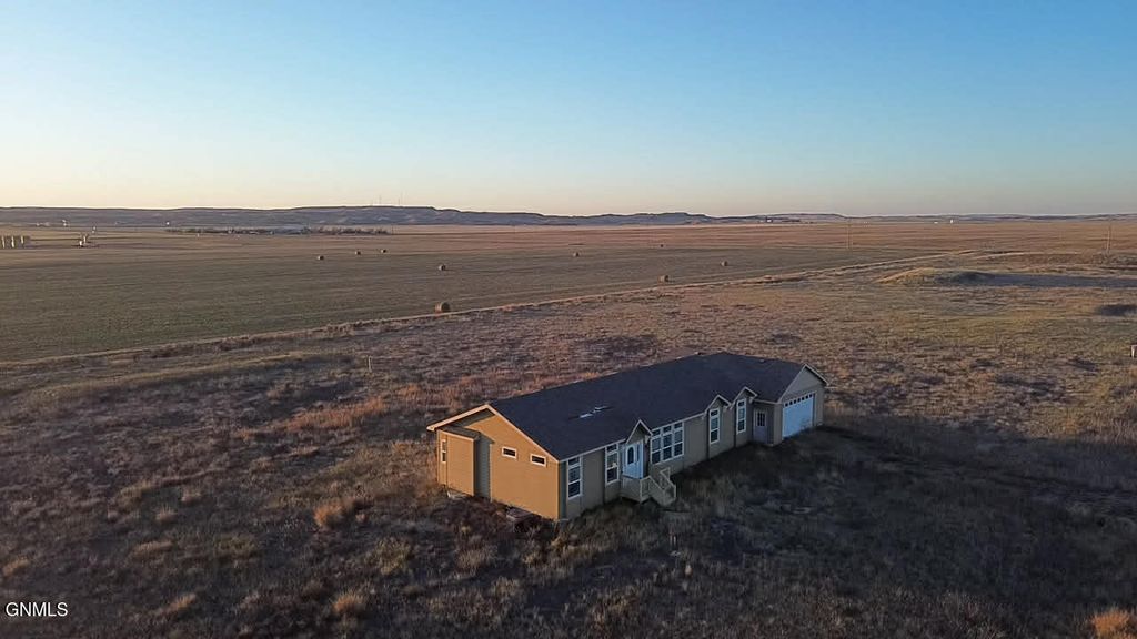 12295 County Road 343l, Sidney, MT 59270 photo 3