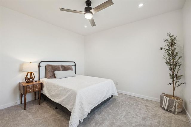 4162 Hawthorne St NW, Piedmont, OK 73078