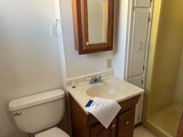 5462 Tucson Drive, Waterloo, IA 50702