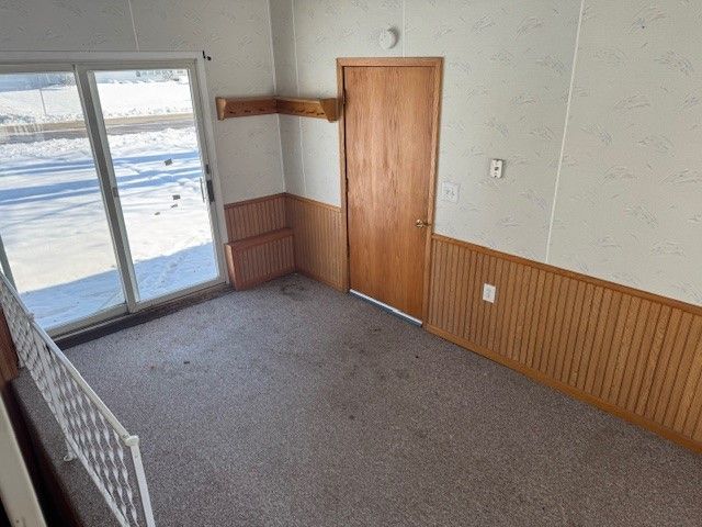 5462 Tucson Drive, Waterloo, IA 50702