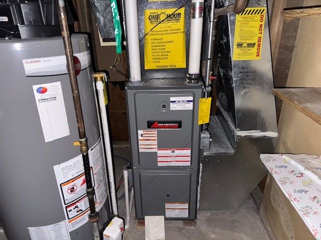 5462 Tucson Drive, Waterloo, IA 50702