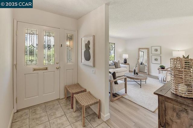 2041 Golden Rain Rd 4, Walnut Creek, CA 94595