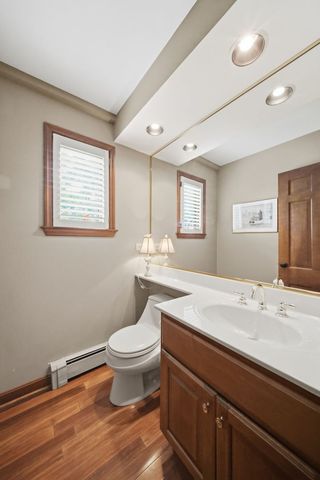 534 E Forest Avenue, Wheaton, IL 60187