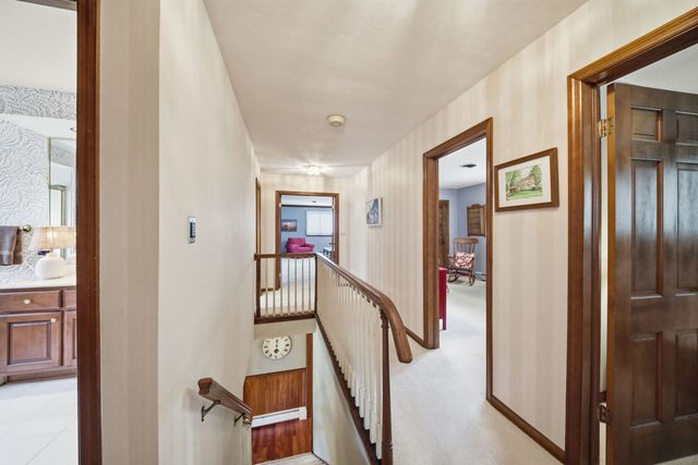 534 E Forest Avenue, Wheaton, IL 60187