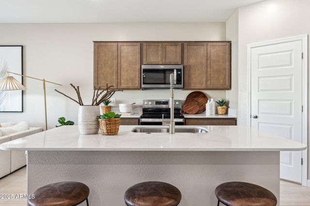 23933 W YAVAPAI Street, Buckeye, AZ 85326