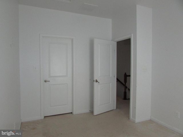 7906 ERINVALE LN, Seven Valleys, PA 17360